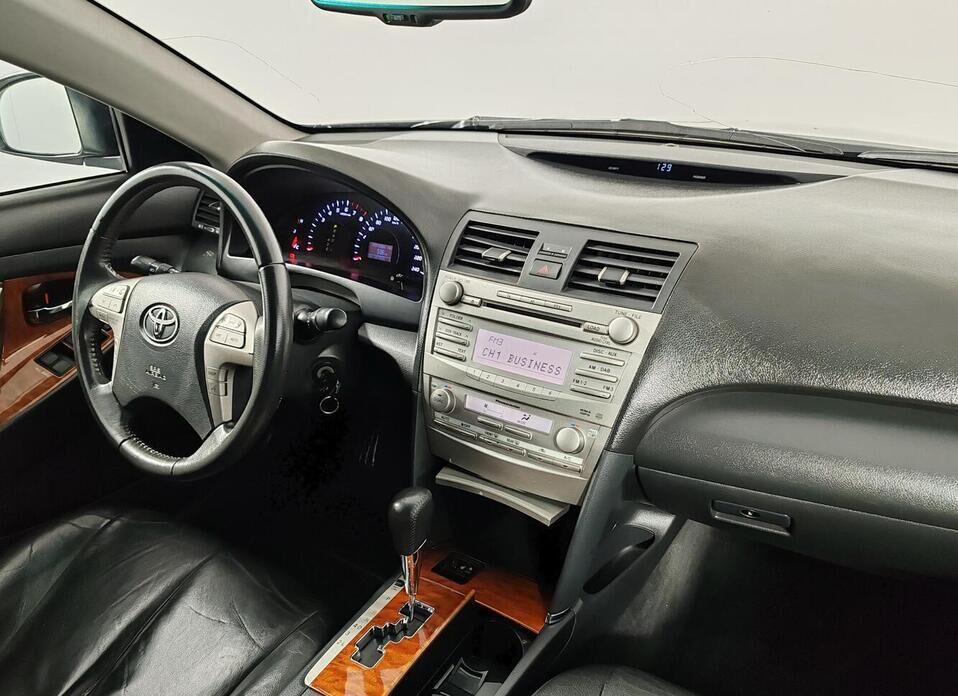 Toyota Camry, VI (XV40) Рестайлинг 2.4 AT (167 л.с.)