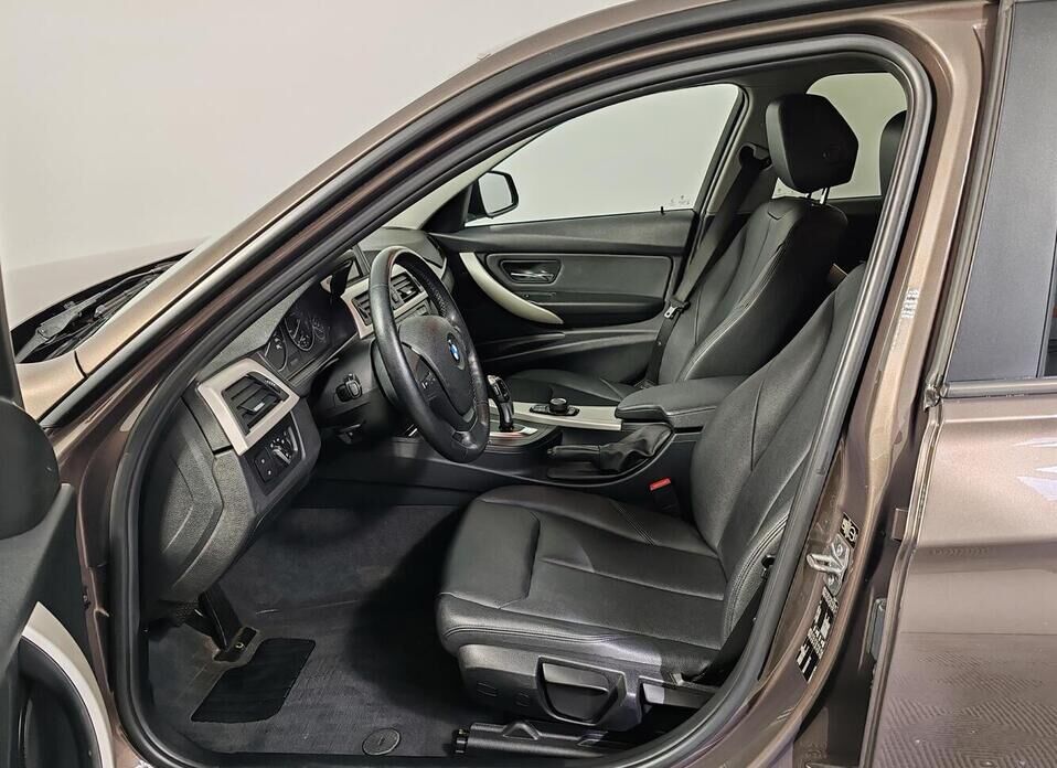 BMW 3 серии, VI (F3x) 320i 2.0 AT (184 л.с.)