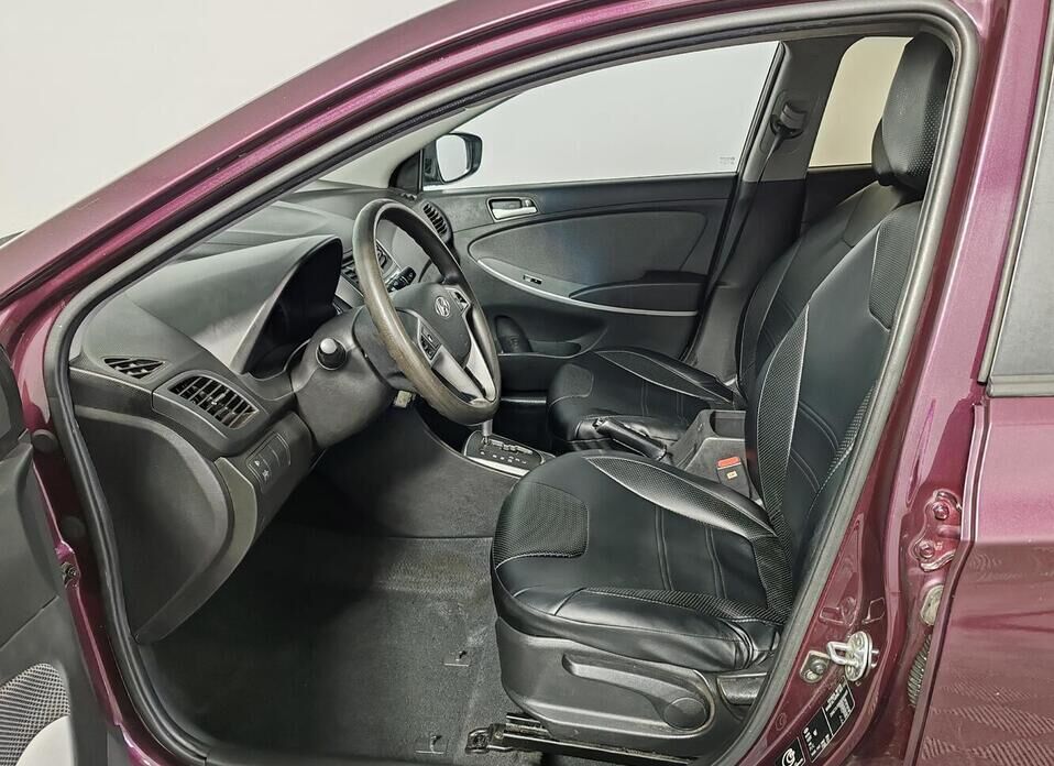 Hyundai Solaris, I Рестайлинг 1.6 AT (123 л.с.)