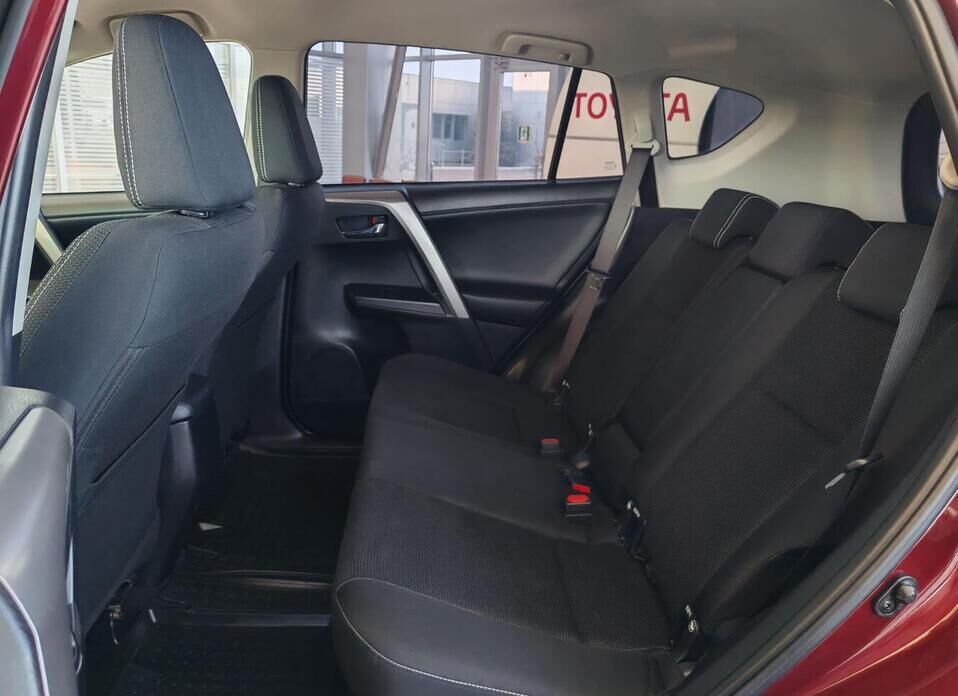 Toyota RAV4, IV (XA40) Рестайлинг 2.0 CVT (146 л.с.)