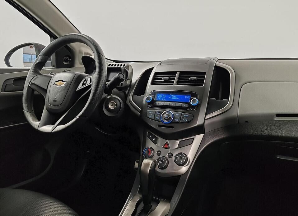 Chevrolet Aveo, II 1.6 AT (115 л.с.)