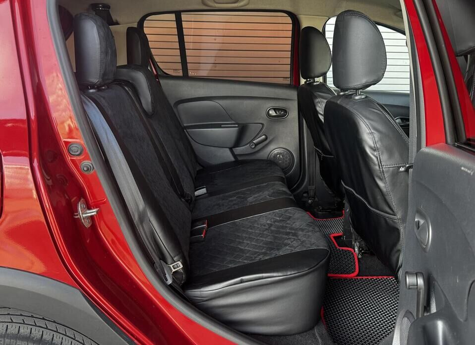 Renault Sandero, II Рестайлинг Stepway 1.6 MT (113 л.с.)