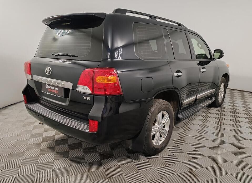 Toyota Land Cruiser, 200 Series Рестайлинг 1 4.5d AT (235 л.с.) 4WD