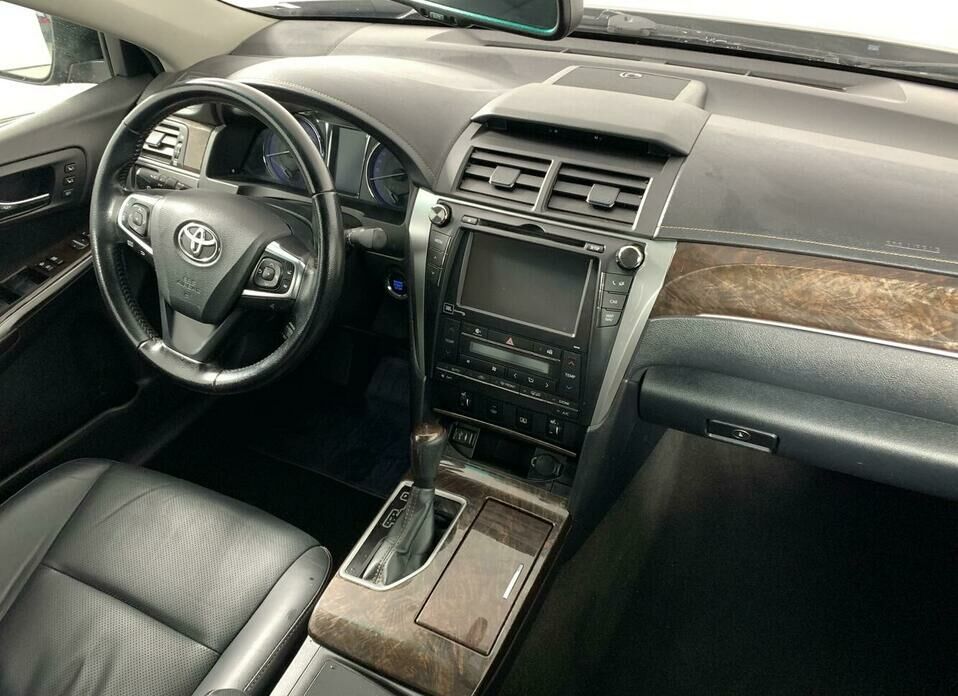 Toyota Camry 3.5 AT (249 л.с.)