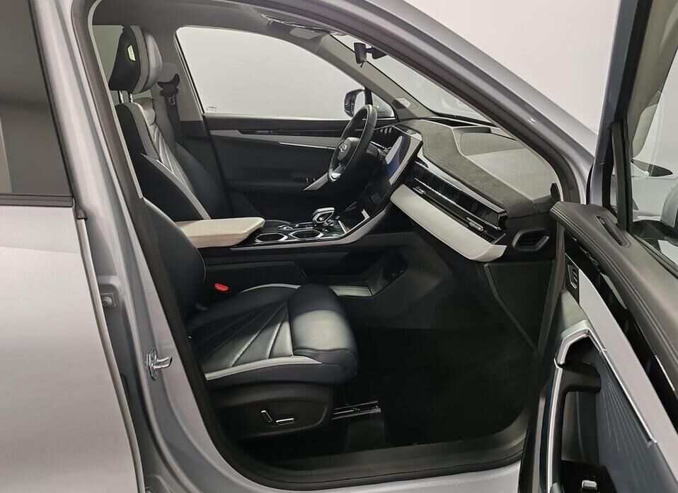 Geely Atlas, II 2.0 AMT (200 л.с.)