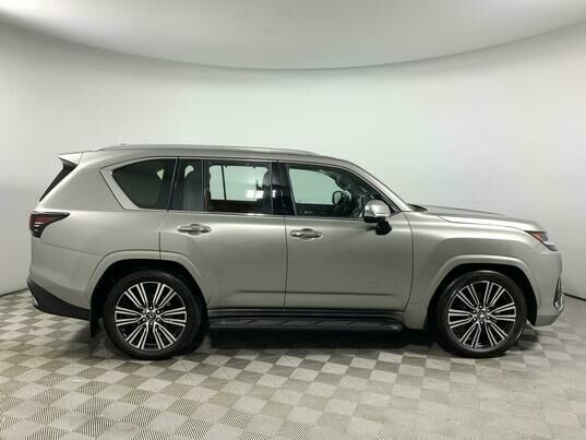 Lexus LX Luxury+