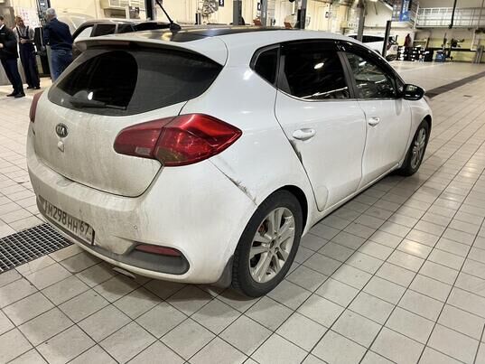 Kia Ceed, II, 2014 г., 217 238 км