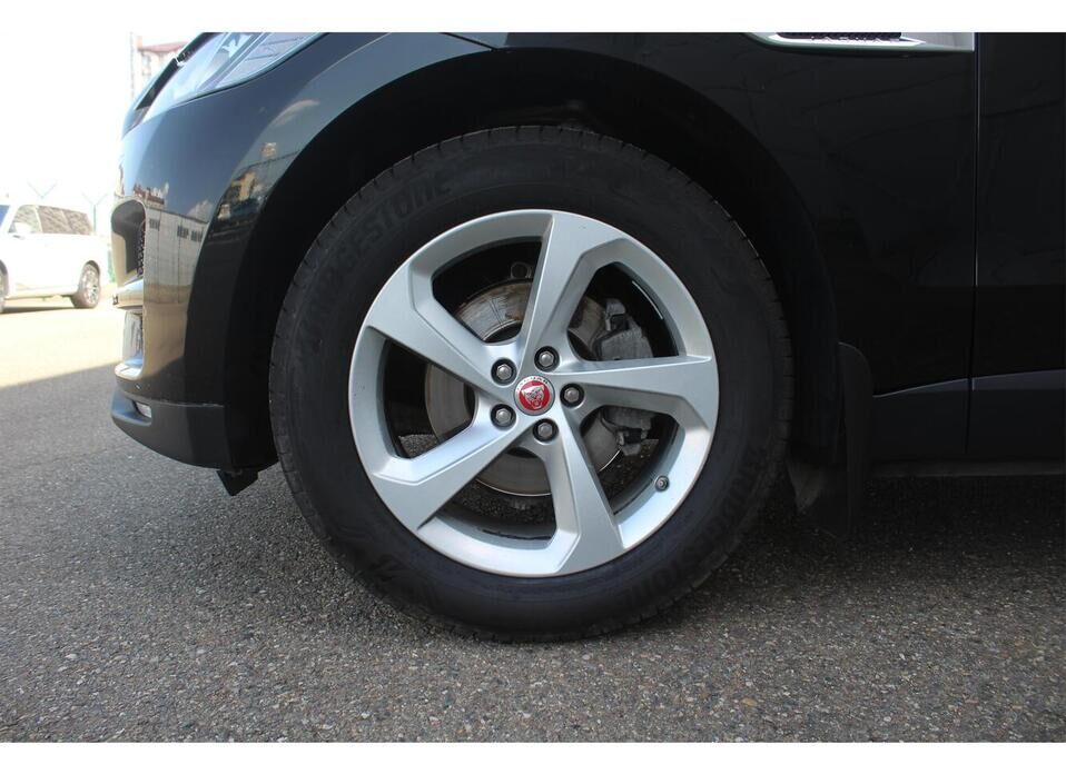 Jaguar F-Pace, I 2.0d AT (180 л.с.) 4WD