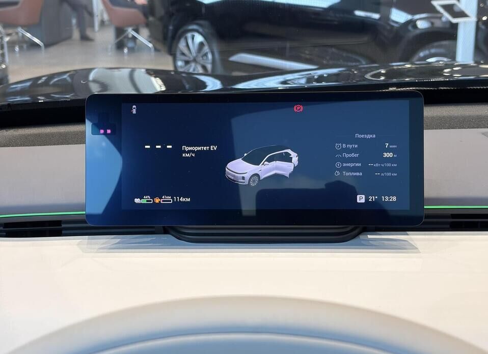 EXEED Exlantix ET 1.5hyb AT (469 л.с.) 4WD