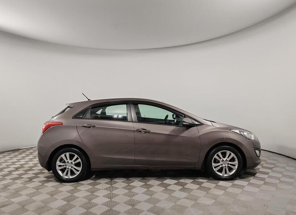 Hyundai i30, II 1.6 AT (130 л.с.)
