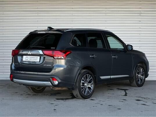 Mitsubishi Outlander, 2018 г., 101 970 км
