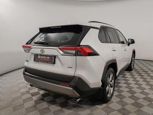 Toyota RAV4, 2019&nbsp;г., 72&nbsp;358&nbsp;км