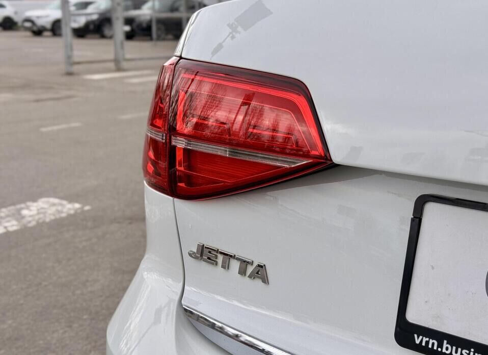 Volkswagen Jetta, VI Рестайлинг 1.4 AMT (125 л.с.)