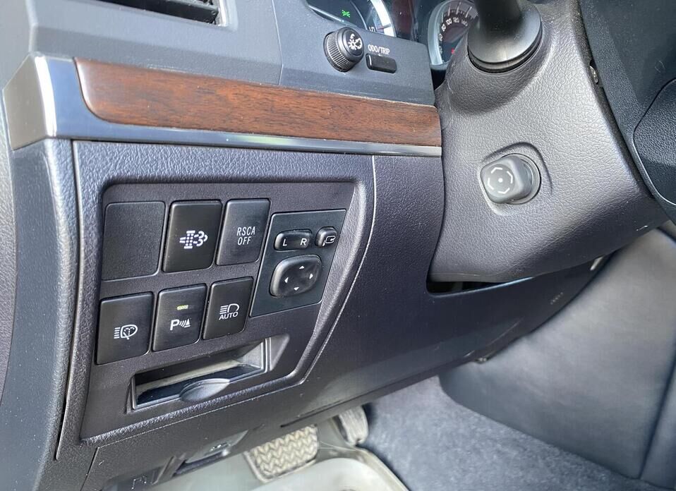 Toyota Land Cruiser, 200 Series Рестайлинг 2 4.5d AT (249 л.с.) 4WD