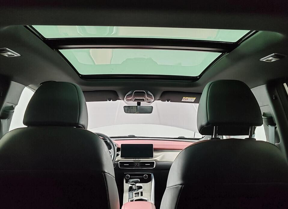 Geely Coolray, I 1.5 AMT (150 л.с.)