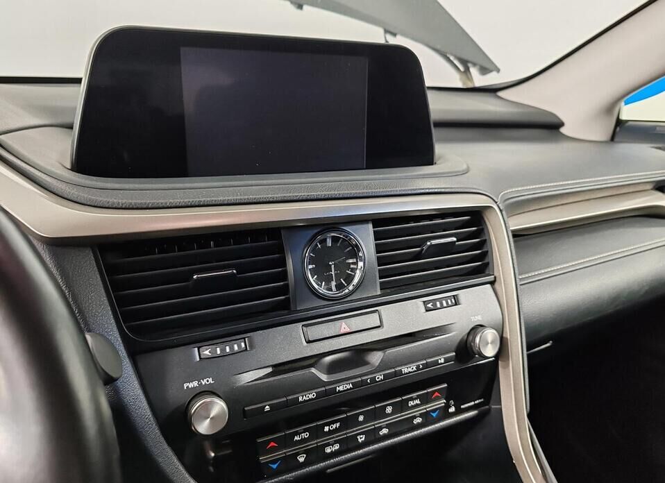 Lexus RX, IV Рестайлинг 300 2.0 AT (238 л.с.) 4WD