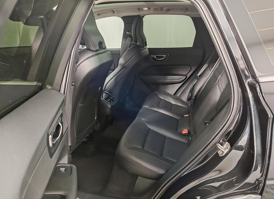 Volvo XC60, II Рестайлинг 2.0d AT (197 л.с.) 4WD