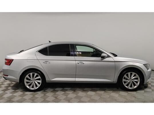 Skoda Superb, 2017 г., 97 396 км