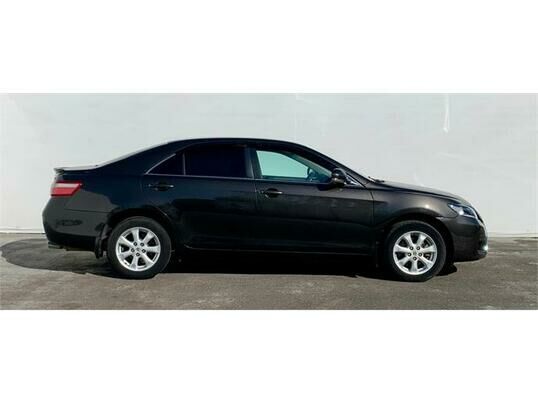 Toyota Camry, 2011 г., 224 488 км