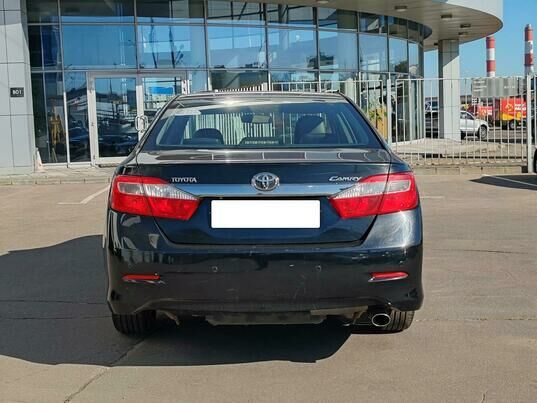 Toyota Camry, 2011 г., 160 689 км