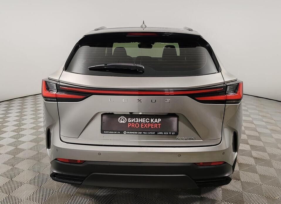 Lexus NX, II 250 2.5 AT (199 л.с.) 4WD