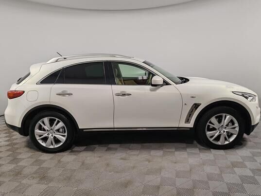 Infiniti QX70, 2016 г., 86 637 км