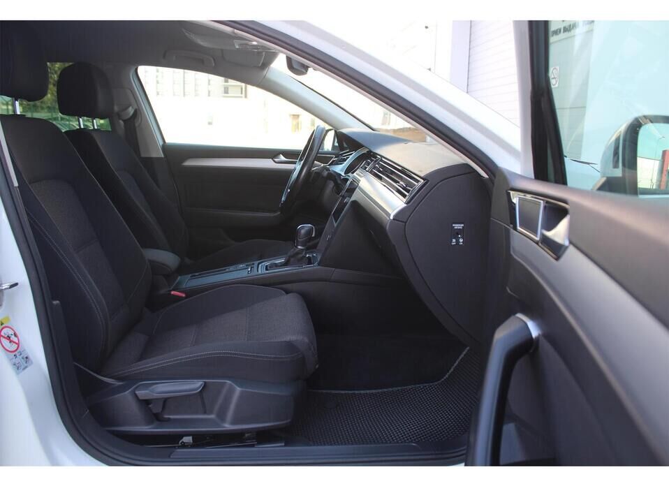 Volkswagen Passat, B8 1.8 AMT (180 л.с.)
