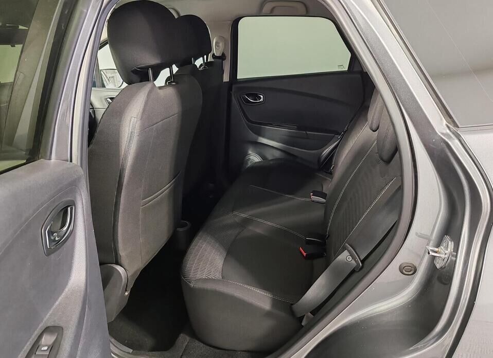 Renault Kaptur, I 1.6 CVT (114 л.с.)