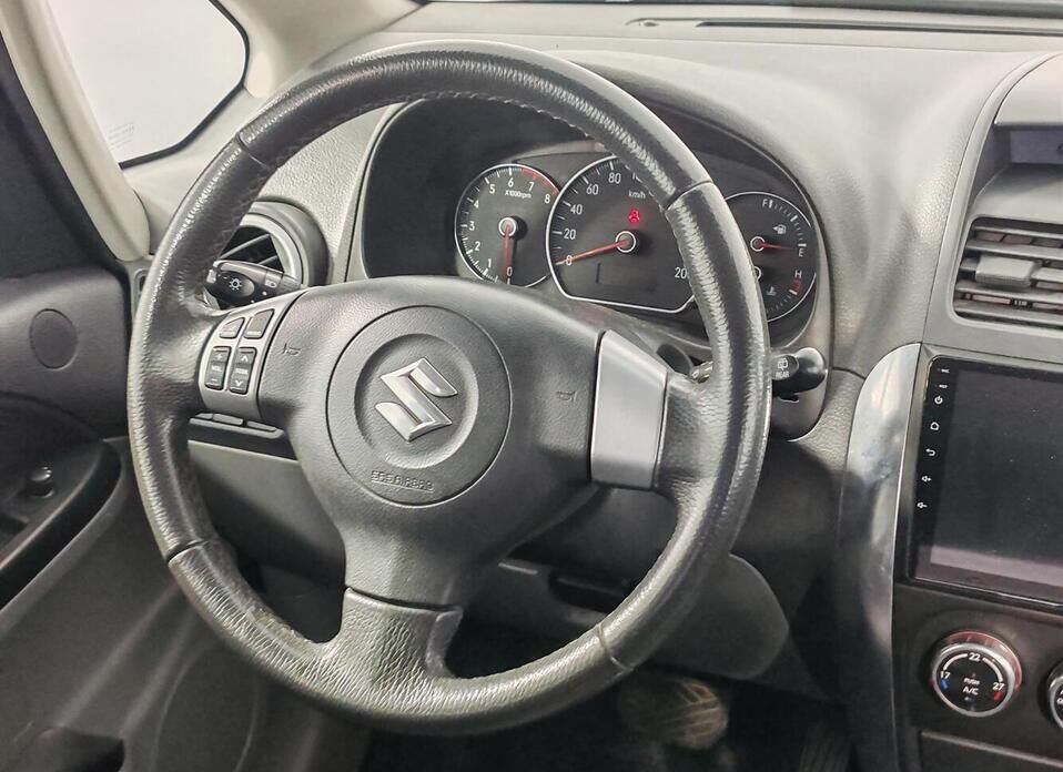 Suzuki SX4 1.6 AT (107 л.с.)