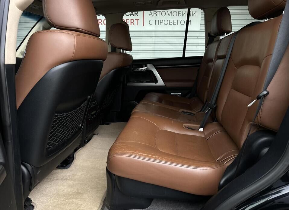 Toyota Land Cruiser, 200 Series Рестайлинг 1 4.5d AT (235 л.с.) 4WD