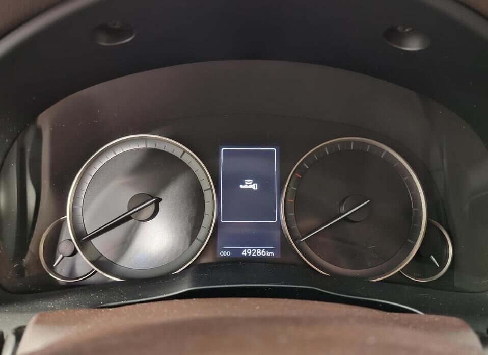 Lexus ES, VI Рестайлинг 200 2.0 AT (150 л.с.)