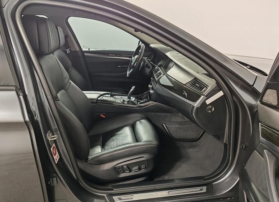 BMW 5 серии, VI (F10/F11/F07) Рестайлинг 530d xDrive 3.0d AT (258 л.с.) 4WD
