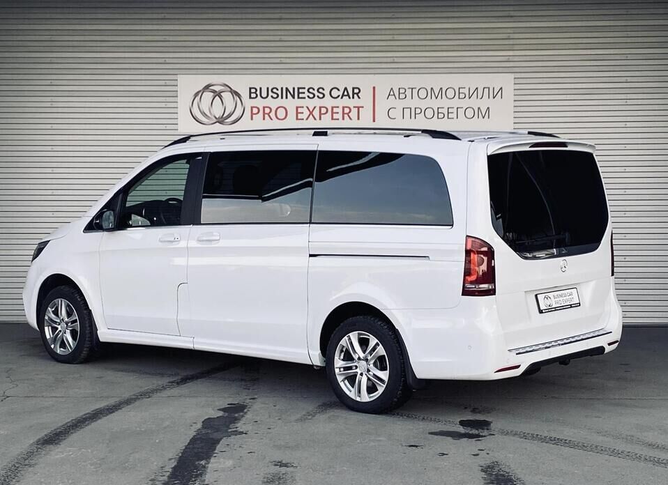 Mercedes-Benz V-Класс, III (W447) Рестайлинг 300 d длинный 2.0d AT (239 л.с.) 4WD