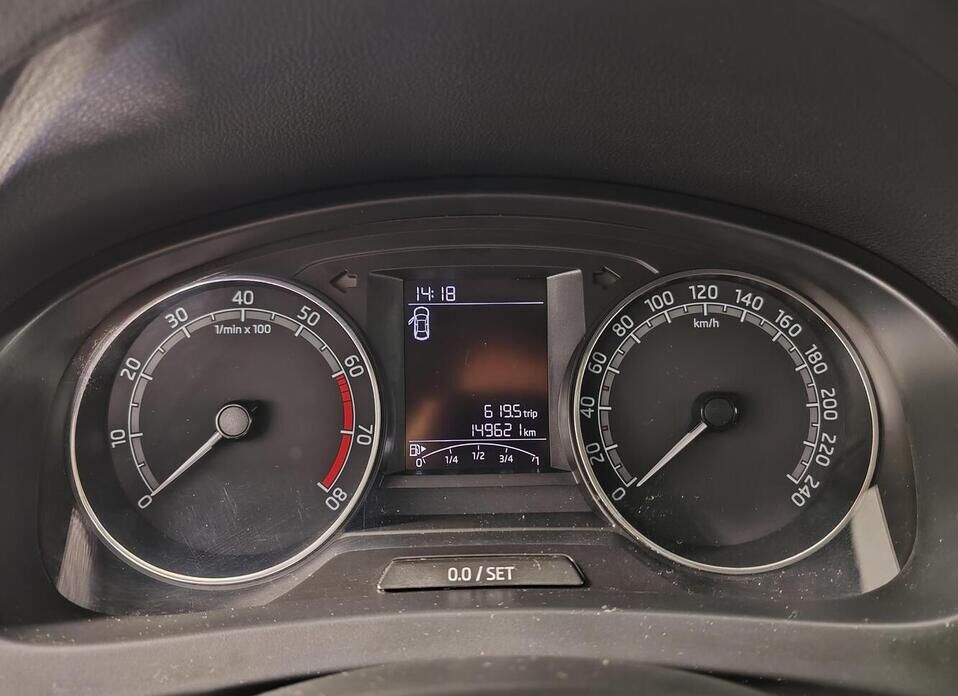Skoda Rapid, I Рестайлинг 1.6 AT (110 л.с.)