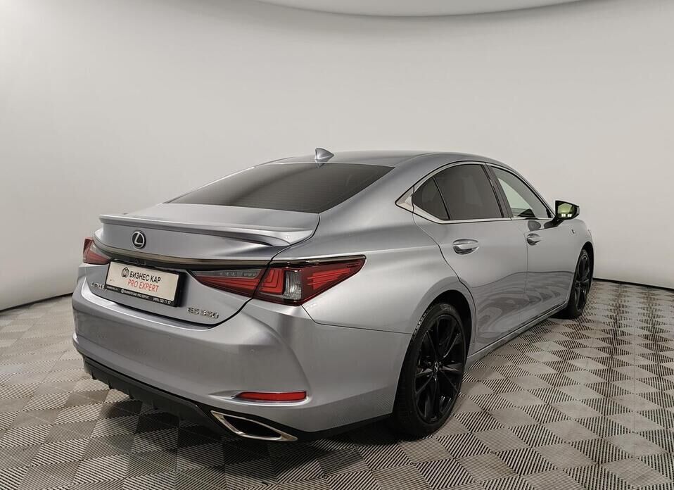 Lexus ES, VII Рестайлинг 350 3.5 AT (249 л.с.)