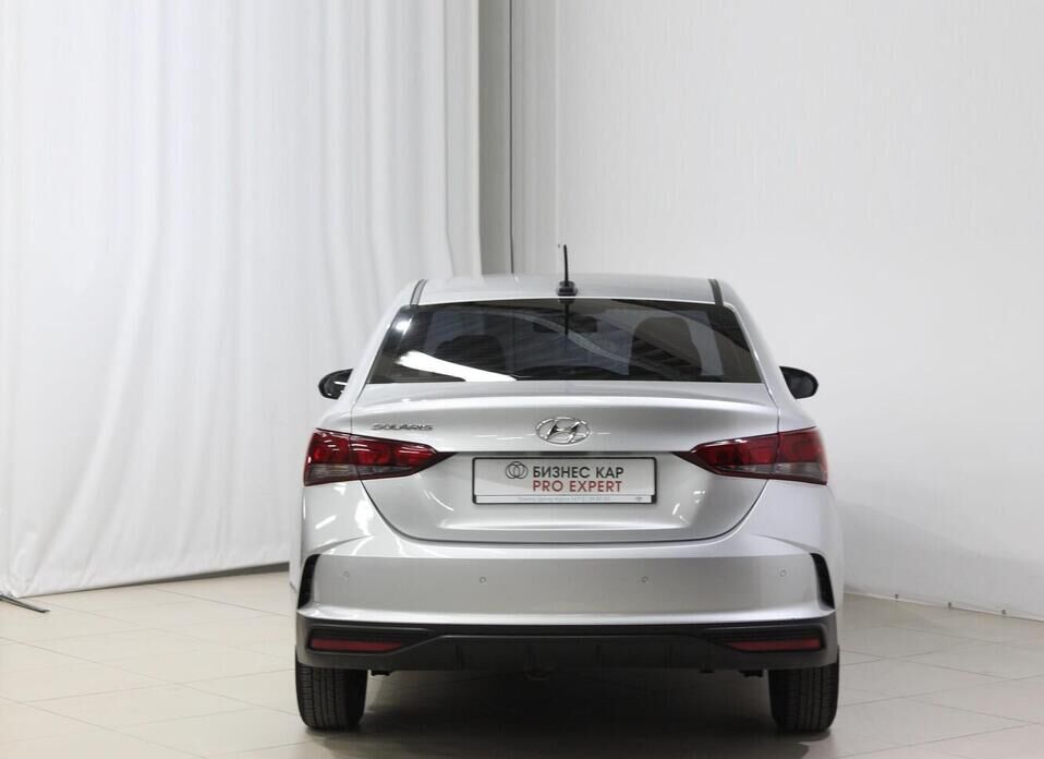 Hyundai Solaris, II Рестайлинг 1.6 AT (123 л.с.)