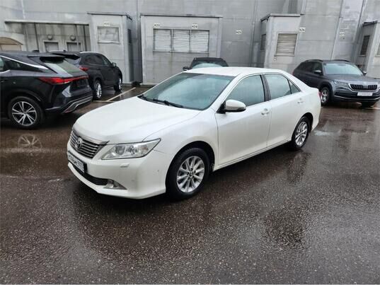 Toyota Camry, VII (XV50), 2014 г., 332 757 км