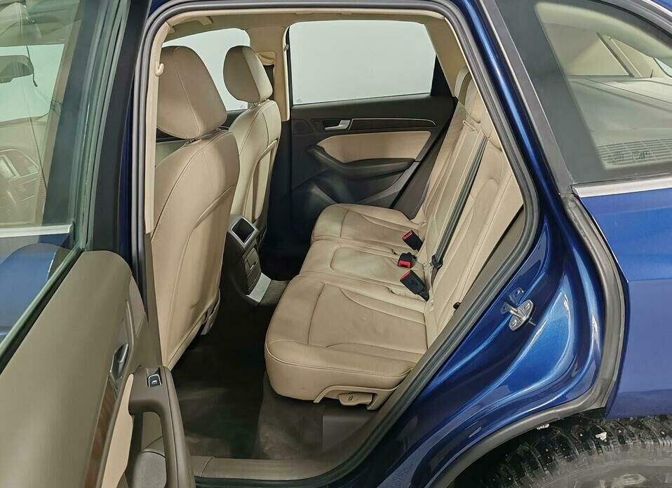 Audi Q5 2.0 AT (225 л.с.) 4WD