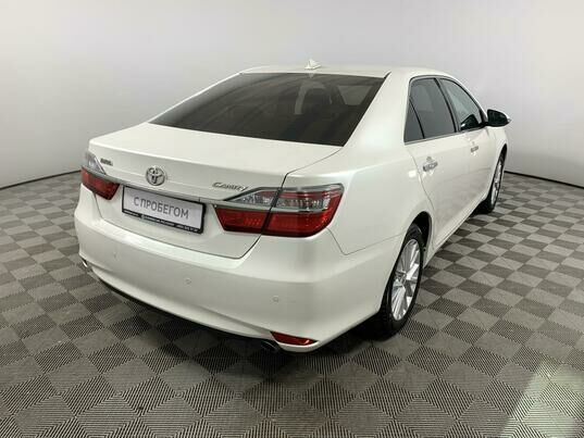 Toyota Camry, 2015 г., 111 473 км