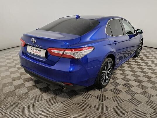 Toyota Camry, 2021 г., 47 957 км
