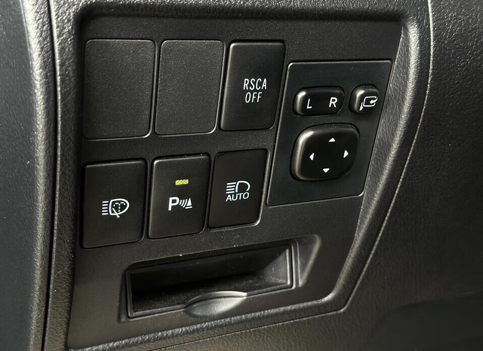 Toyota Land Cruiser, 200 Series Рестайлинг 2 4.6 AT (309 л.с.) 4WD