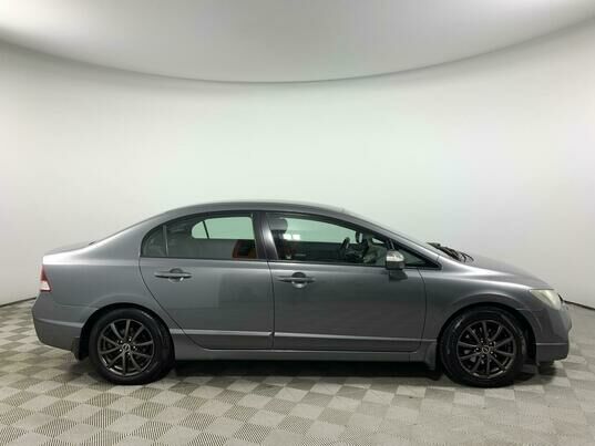 Honda Civic, 2010 г., 210 825 км