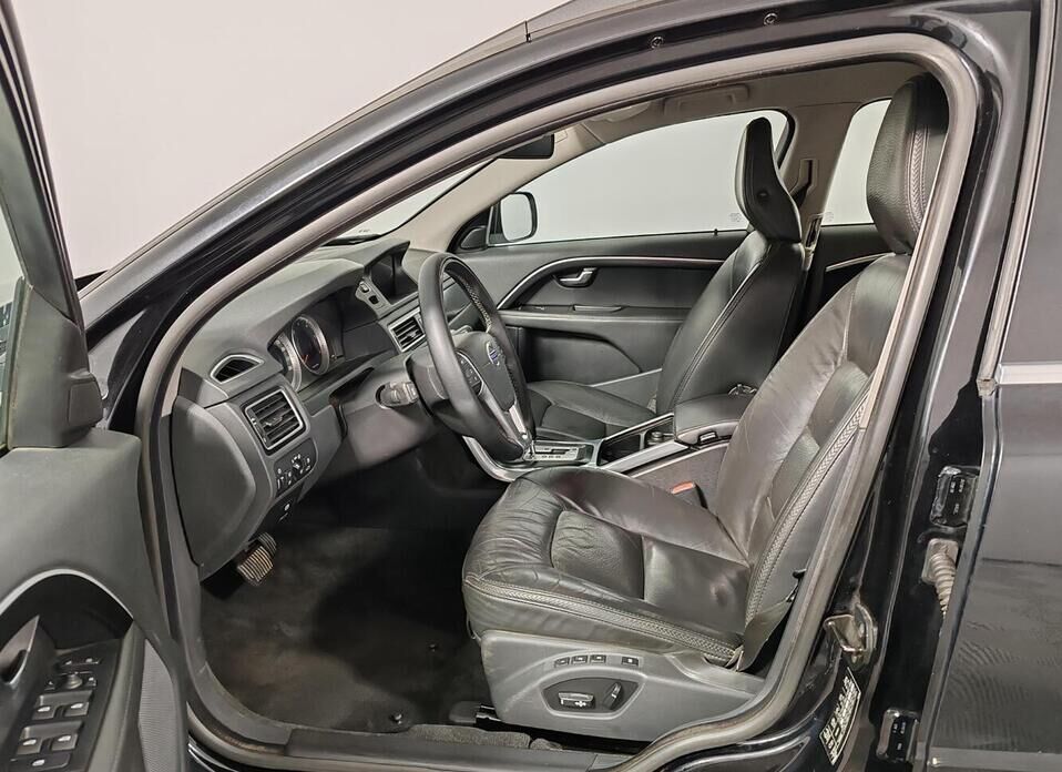 Volvo XC70, II 2.4d AT (163 л.с.) 4WD