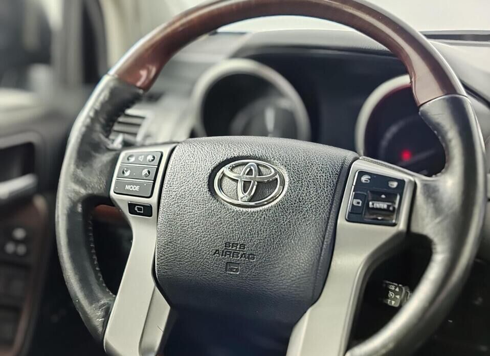 Toyota Land Cruiser Prado, 150 Series Рестайлинг 1 4.0 AT (282 л.с.) 4WD