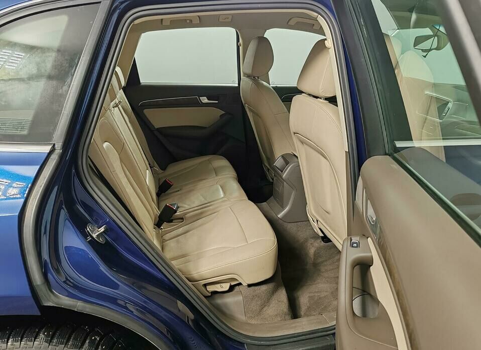 Audi Q5 2.0 AT (225 л.с.) 4WD