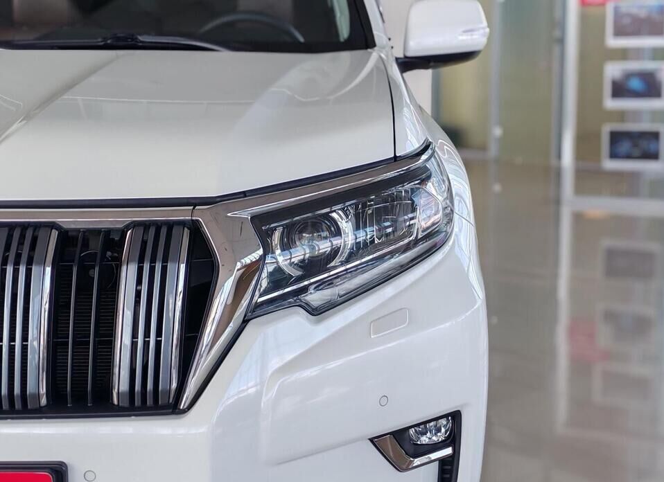 Toyota Land Cruiser Prado, 150 Series Рестайлинг 2 4.0 AT (249 л.с.) 4WD