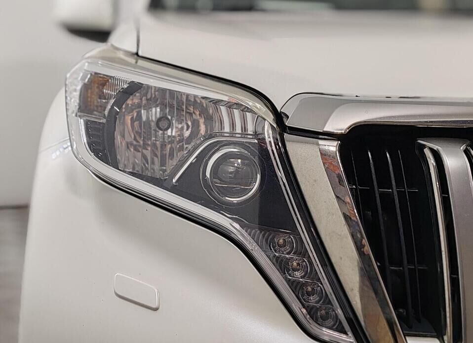 Toyota Land Cruiser Prado, 150 Series Рестайлинг 1 3.0d AT (173 л.с.) 4WD