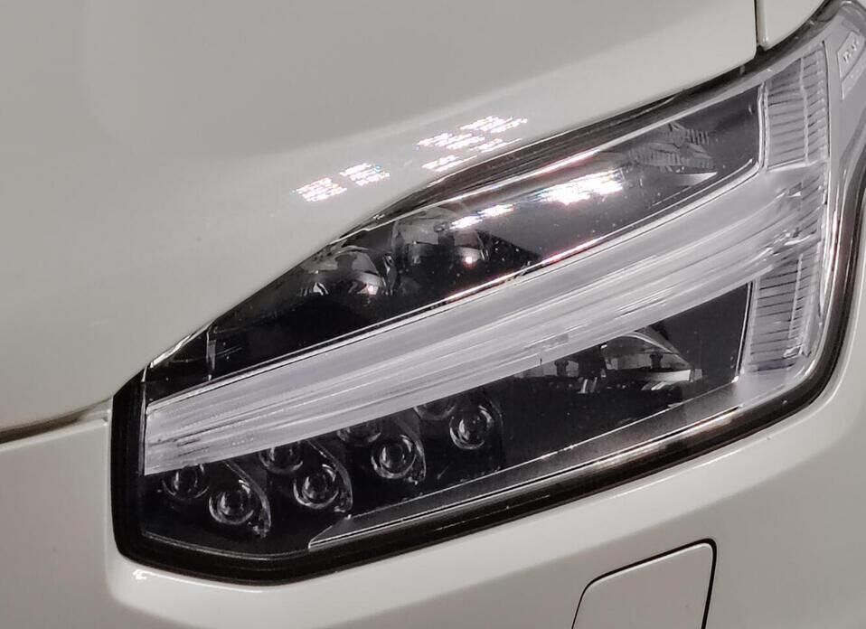 Volvo XC90, II Рестайлинг B5 2.0d AT (235 л.с.) 4WD