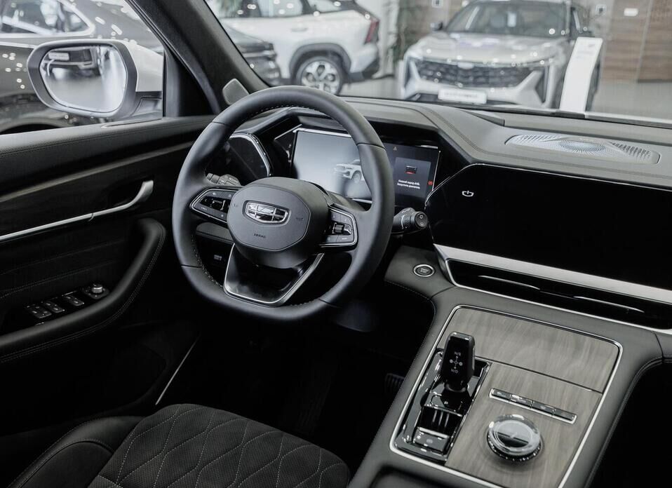 Geely Monjaro, I 2.0 AT (238 л.с.) 4WD
