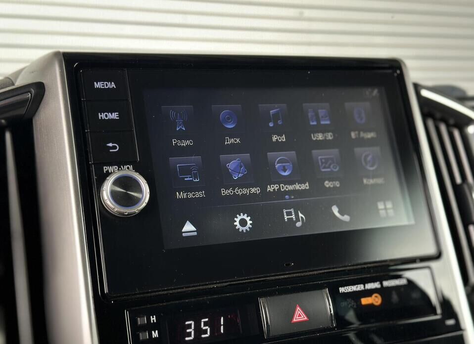 Toyota Land Cruiser, 200 Series Рестайлинг 2 4.6 AT (309 л.с.) 4WD